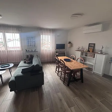 Grand T2 - 60m2 Quartier Du Moulin A Vent Vénissieux